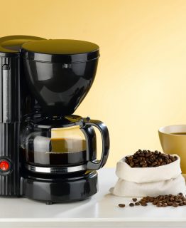 Coffee Maker 4 Cups & 1 Cup
