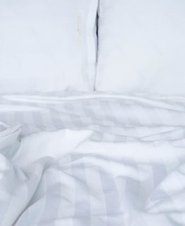 istock_94002427_xlarge94%e2%80%b3-x-110%e2%80%b3-queen-xl-flat-stripe-sheets-t250-white