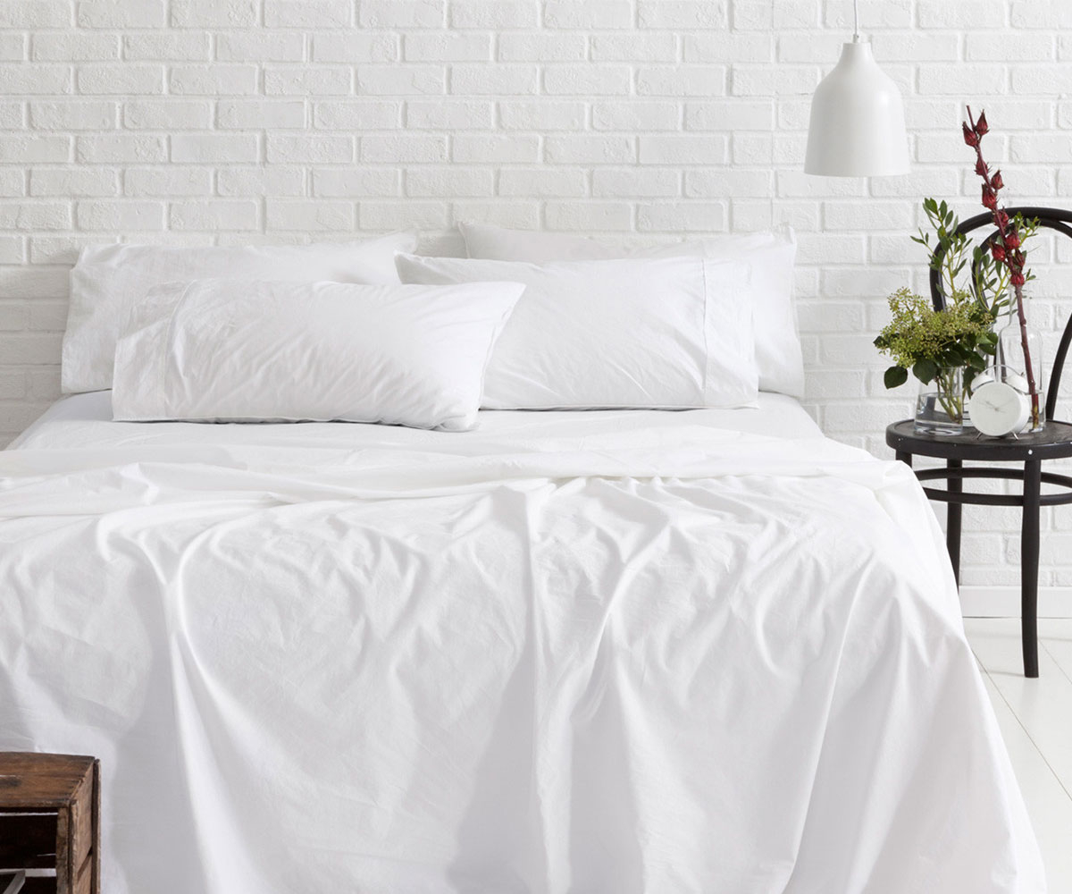 84x110-T250, Full XL Flat Bed Sheets, "WHITE" -2dz per case