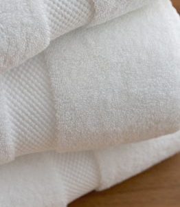 AGH DOBBY - Dobby Border Ring Spun Premium Quality Towels - Made out of 86% Cotton & 14% Polyester Blend